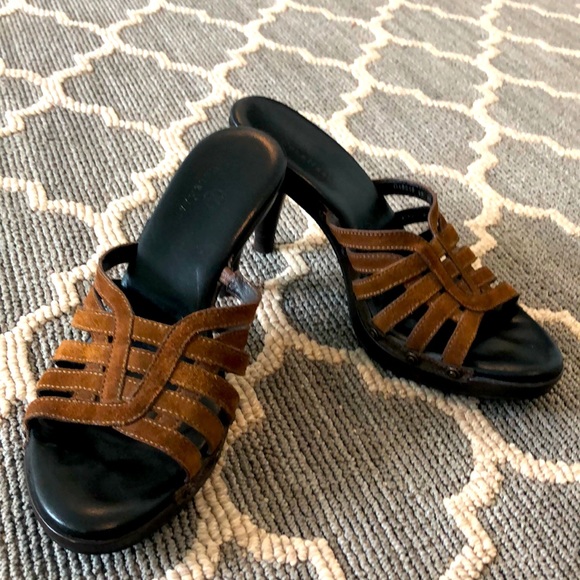 Cole Haan Cushioned Sandals! - Picture 1 of 3